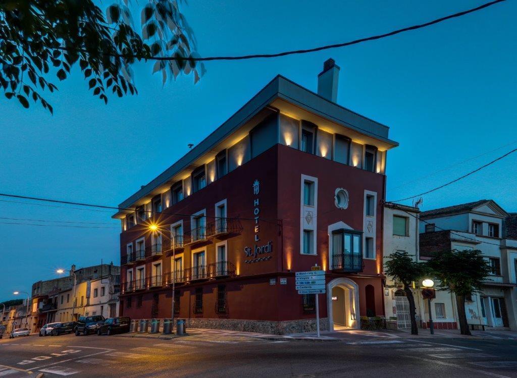 Hotel Sant Jordi Montbrió del Camp Exterior foto